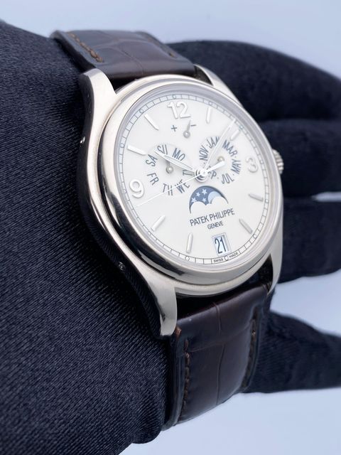 Patek Philippe Complications 5146G-010 Image 4